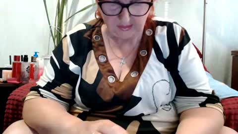 Snapshot of peggysoft chatting on 07/13/26, 02:25 PeggySoft online show from 07/13/26, 02:25