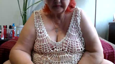 Snapshot of peggysoft chatting on 07/28/26, 12:12 PeggySoft online show from 07/28/26, 12:12