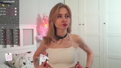 Snapshot of pekadark chatting on 03/08/25, 04:28  HERES ALICE  WELCOME EVERYONE LOVENSE DOMI REACT TO YOUR TIPS LETS MAKE A GREAT SHOW TOGETHER  online show from 03/08/25, 04:28