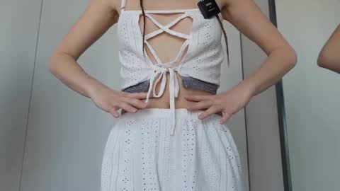 Snapshot of pelagy chatting on 02/20/26, 08:27 Pelagy Show time 2-10 pm Dubai time zone online show from 02/20/26, 08:27