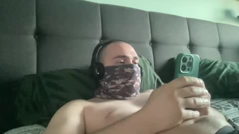 Snapshot of pelao2007 chatting on 01/13/26, 11:32 easy cum online show from 01/13/26, 11:32