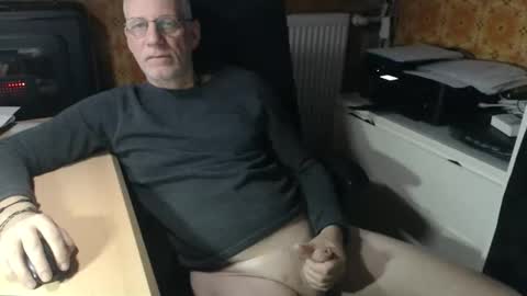 Pemue65 online show from 11/07/25, 06:24