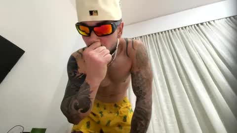 penebunny online show from 12/15/25, 04:39