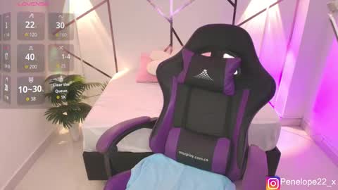 Nana online show from 10/22/25, 06:35