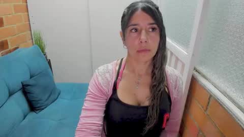 Penelope online show from 10/31/25, 07:04