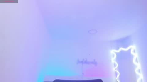 penelope online show from 10/15/25, 04:01