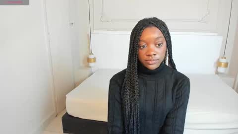 Snapshot of peneloperush4 chatting on 11/07/25, 12:05 peneloperush4 online show from 11/07/25, 12:05