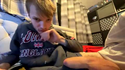 Snapshot of penguin666778 chatting on 12/14/25, 07:07 Penguin online show from 12/14/25, 07:07