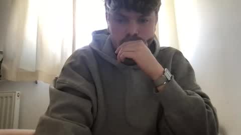 Snapshot of pennguin00 chatting on 03/22/26, 01:14 pennguin00 online show from 03/22/26, 01:14