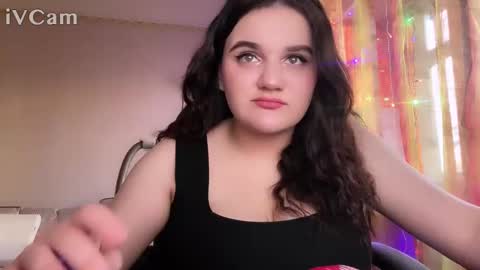 penny_perry online show from 12/24/24, 12:22