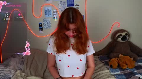 Snapshot of penny_staar chatting on 01/30/25, 08:21 Penny staar online show from 01/30/25, 08:21