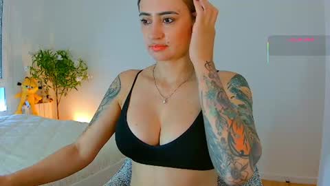 Hi Im Penelope  better vibrations  1111 online show from 06/15/26, 09:33