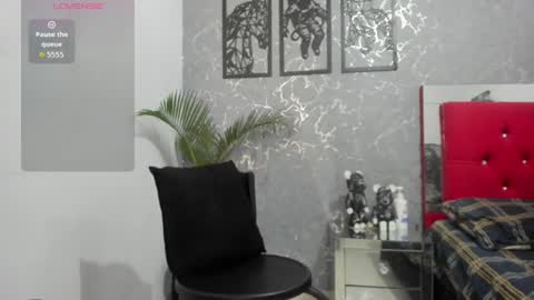Snapshot of pepe_joness chatting on 06/11/26, 05:11 Pepe jones online show from 06/11/26, 05:11