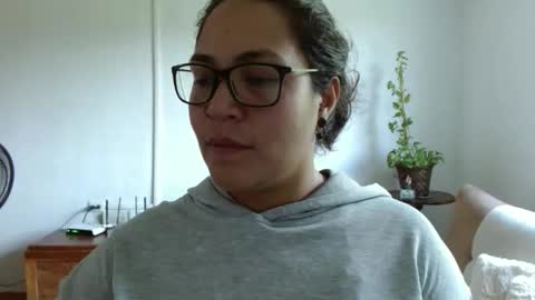 Megan online show from 05/01/26, 05:28