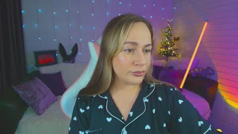 Dia  online show from 12/25/24, 11:42