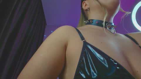 Dia  online show from 02/03/25, 01:30