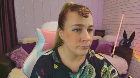 Dia  online show from 02/16/25, 09:27