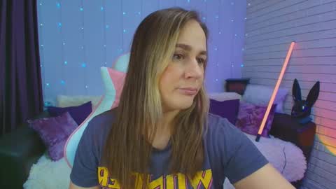 Dia  online show from 03/01/25, 03:32