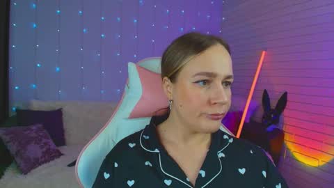 Dia  online show from 03/04/25, 10:46