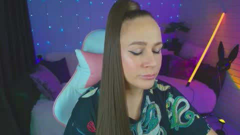 Dia  online show from 10/01/25, 09:32