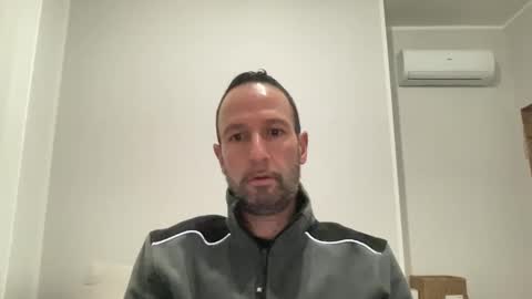 Snapshot of peppinslosqualo chatting on 02/10/25, 05:25 peppinslosqualo online show from 02/10/25, 05:25