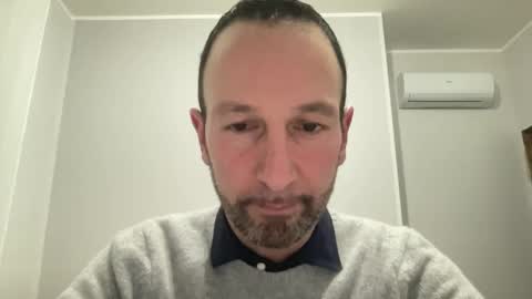 Snapshot of peppinslosqualo chatting on 02/14/25, 06:51 peppinslosqualo online show from 02/14/25, 06:51