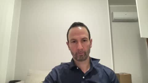 Snapshot of peppinslosqualo chatting on 02/23/25, 02:18 peppinslosqualo online show from 02/23/25, 02:18