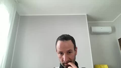 Snapshot of peppinslosqualo chatting on 03/01/25, 01:18 peppinslosqualo online show from 03/01/25, 01:18