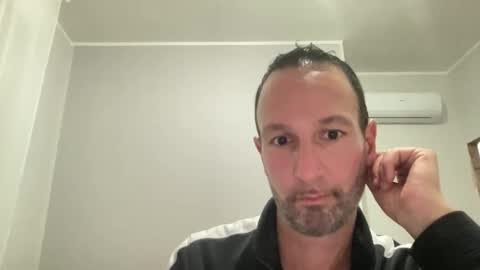 Snapshot of peppinslosqualo chatting on 10/23/25, 09:13 peppinslosqualo online show from 10/23/25, 09:13