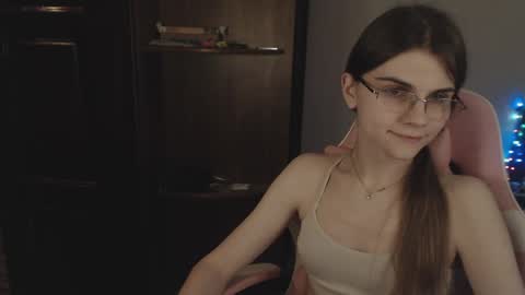 Snapshot of peralez_f chatting on 01/20/25, 12:46 Farida online show from 01/20/25, 12:46