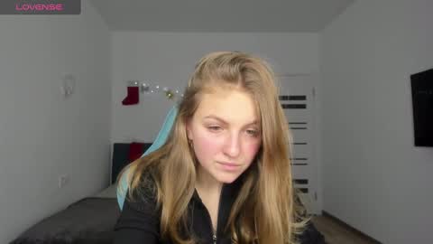 PerditaPravdina online show from 12/11/24, 09:01