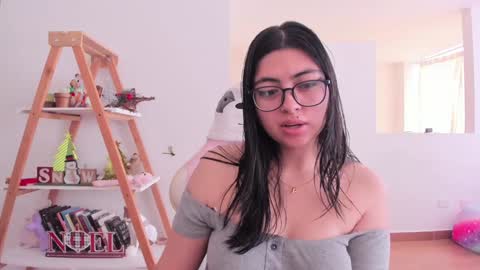 Sarah Ana Banana online show from 01/14/25, 05:01