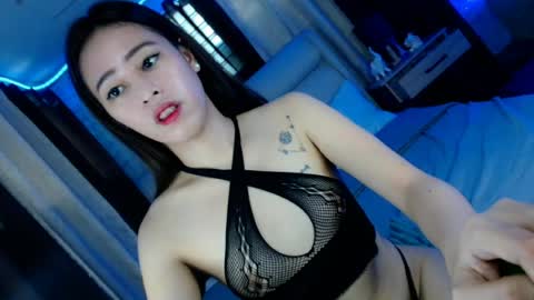 Snapshot of perfect_suckerqueen69 chatting on 06/25/26, 06:18 Sweet Gwen online show from 06/25/26, 06:18