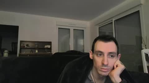 Snapshot of perfectfrench chatting on 01/19/25, 10:39 perfectboyfr online show from 01/19/25, 10:39