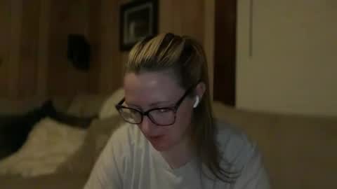 Snapshot of perfectnips742 chatting on 09/17/25, 03:41 Nelly online show from 09/17/25, 03:41