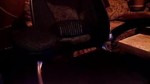 Snapshot of perfecto337 chatting on 11/18/25, 12:27 perfecto337 online show from 11/18/25, 12:27