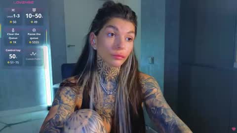 Snapshot of perfecttbaby77n chatting on 09/26/25, 09:02 Anna online show from 09/26/25, 09:02