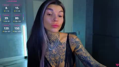 Snapshot of perfecttbaby77n chatting on 09/27/25, 07:46 Anna online show from 09/27/25, 07:46