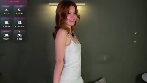 Snapshot of perfectvisitor chatting on 07/07/26, 12:02 Sophia online show from 07/07/26, 12:02