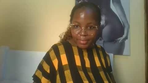 Snapshot of periwinkle20 chatting on 11/17/25, 06:57 Taurus online show from 11/17/25, 06:57