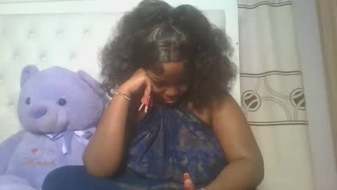 Snapshot of periwinkle20 chatting on 02/16/26, 03:35 Taurus online show from 02/16/26, 03:35