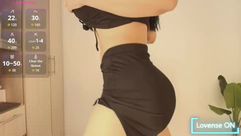 PERLA online show from 11/01/25, 12:07