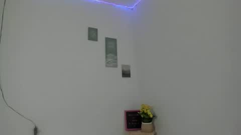 Snapshot of perla_mistc chatting on 01/10/26, 06:42 Perla mistc online show from 01/10/26, 06:42