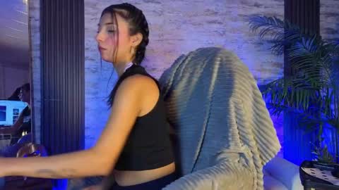 Snapshot of perlaa_moon_ chatting on 05/01/26, 06:34 PERLA online show from 05/01/26, 06:34