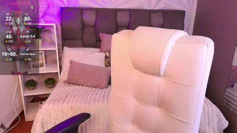 Snapshot of perlaa_moon_ chatting on 05/23/26, 06:45 PERLA online show from 05/23/26, 06:45
