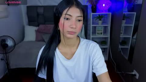 Snapshot of perlaa_moon_ chatting on 07/07/26, 06:56 PERLA online show from 07/07/26, 06:56