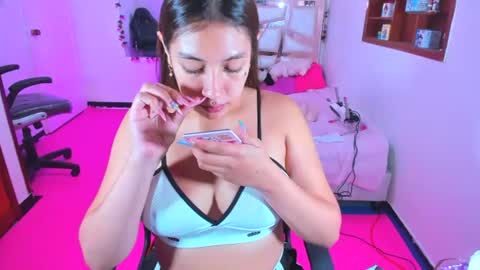 PERLA online show from 06/18/26, 01:28