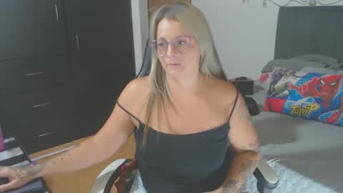 Snapshot of perlagoloza05 chatting on 02/03/25, 01:41 goloza online show from 02/03/25, 01:41