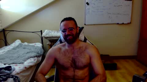 Snapshot of perroclaro chatting on 03/24/26, 12:32 perroclaro online show from 03/24/26, 12:32