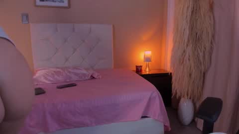 Snapshot of persefone_saira chatting on 03/20/26, 11:15 Marie online show from 03/20/26, 11:15
